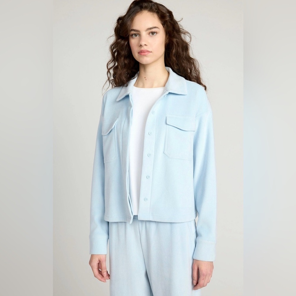 Mondetta Women's Cropped Corduroy Button Down Shirt NWT - Picture 4 of 8